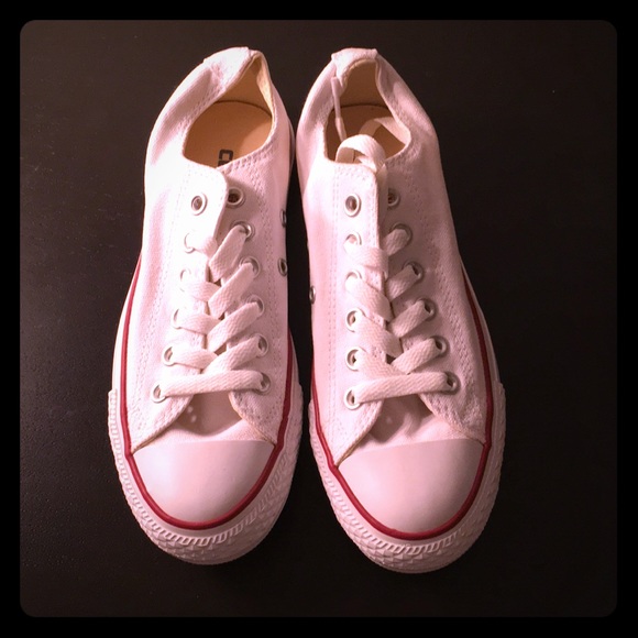 All Star Converse Shoes - Unisex White Low Top - Picture 1 of 1